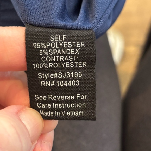 Sweet Wanderer Scalloped Tie Front Dress Shorts • size Medium - Picture 4 of 4